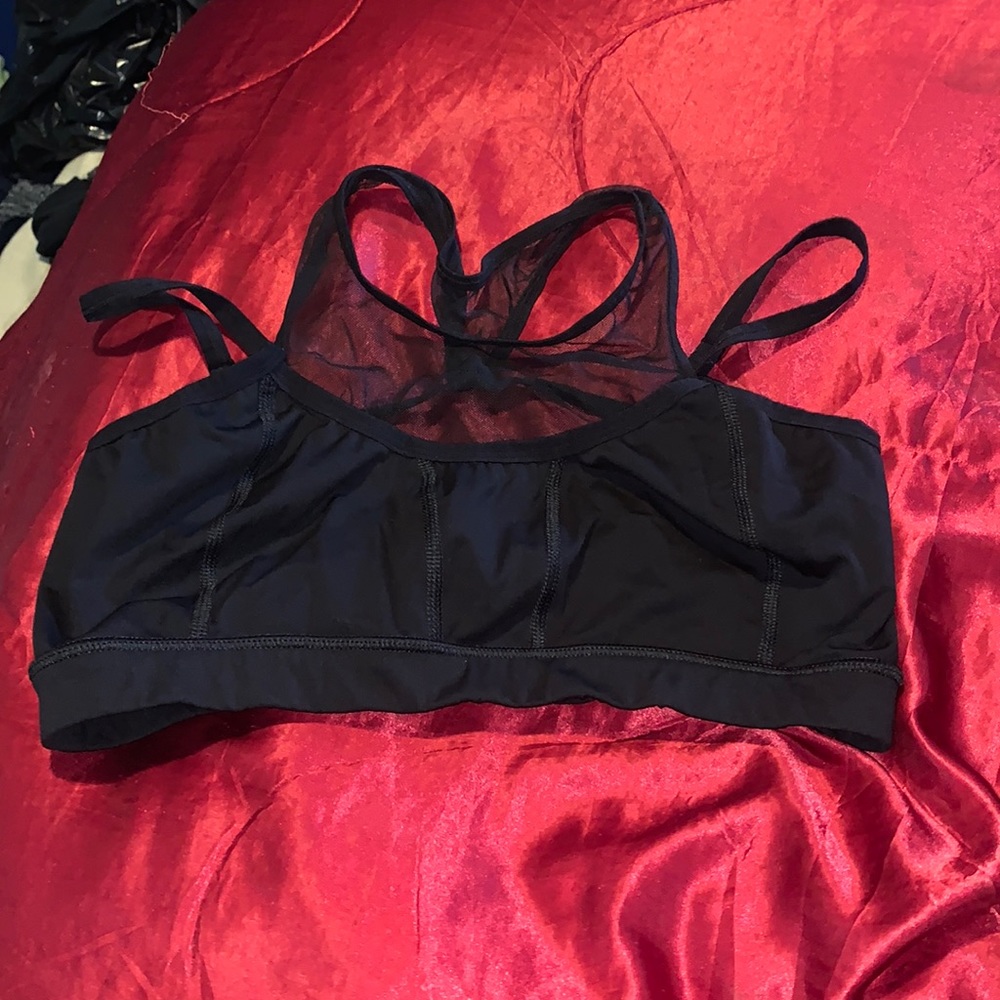Sports bra XL not padded!